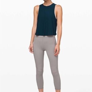 Lululemon In Movement Crop 23”